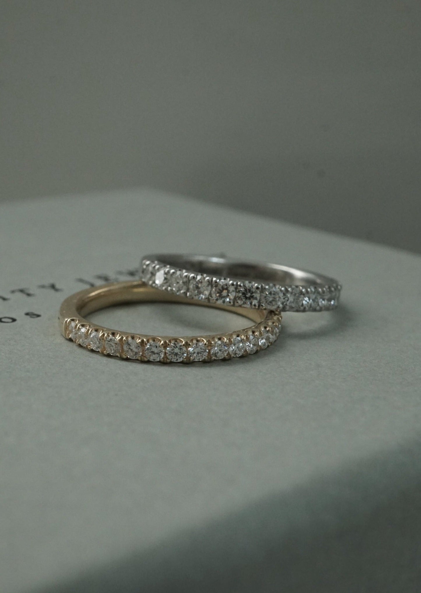 Pavé Diamond Wedding Band (2.5mm)