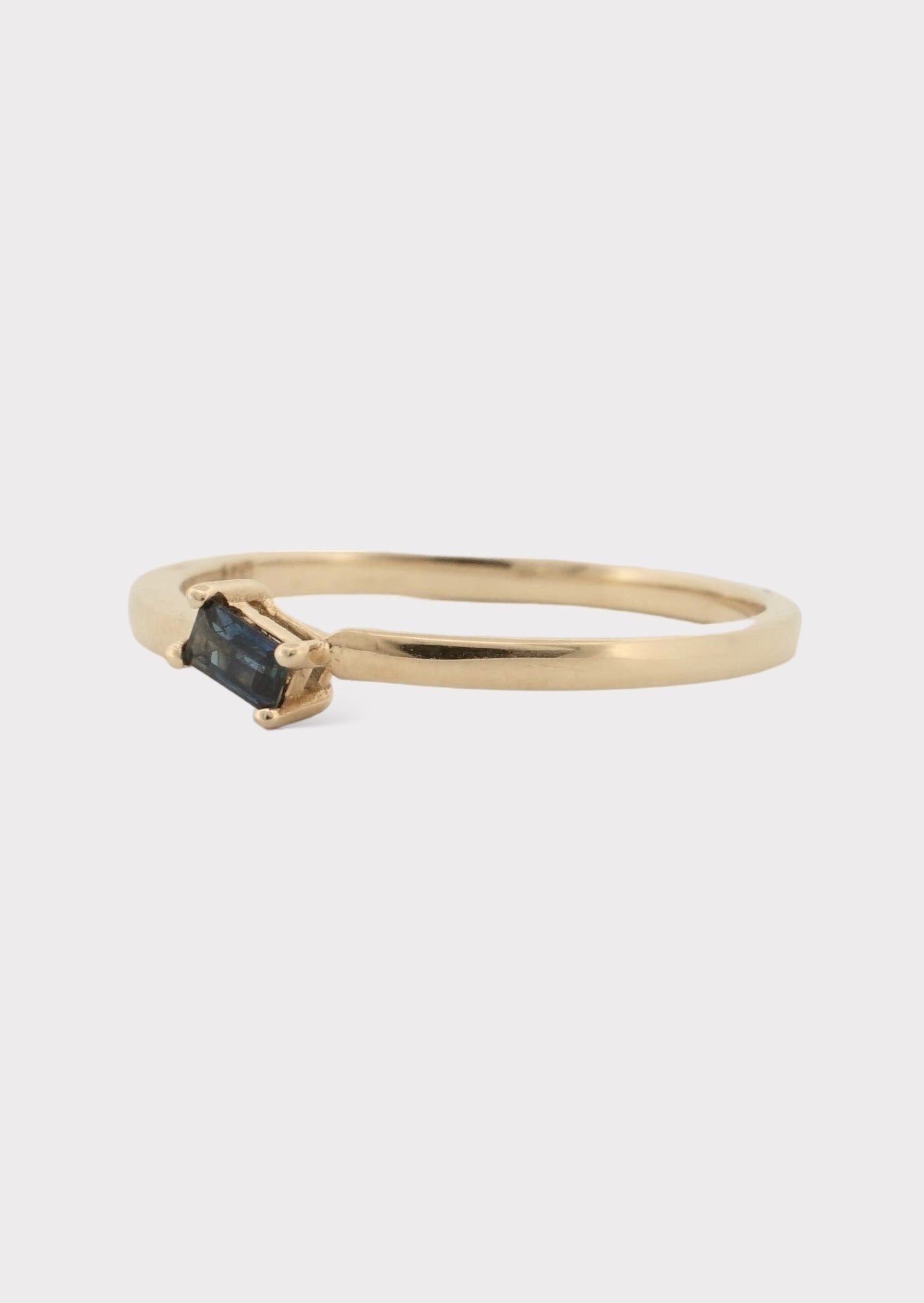 14k Gold Baguette Sapphire Ring